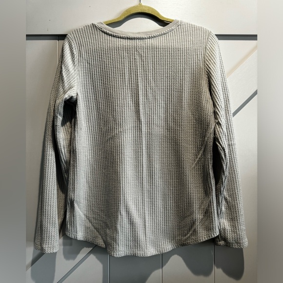 Women’s LOFT Sweater size Large - Picture 2 of 3